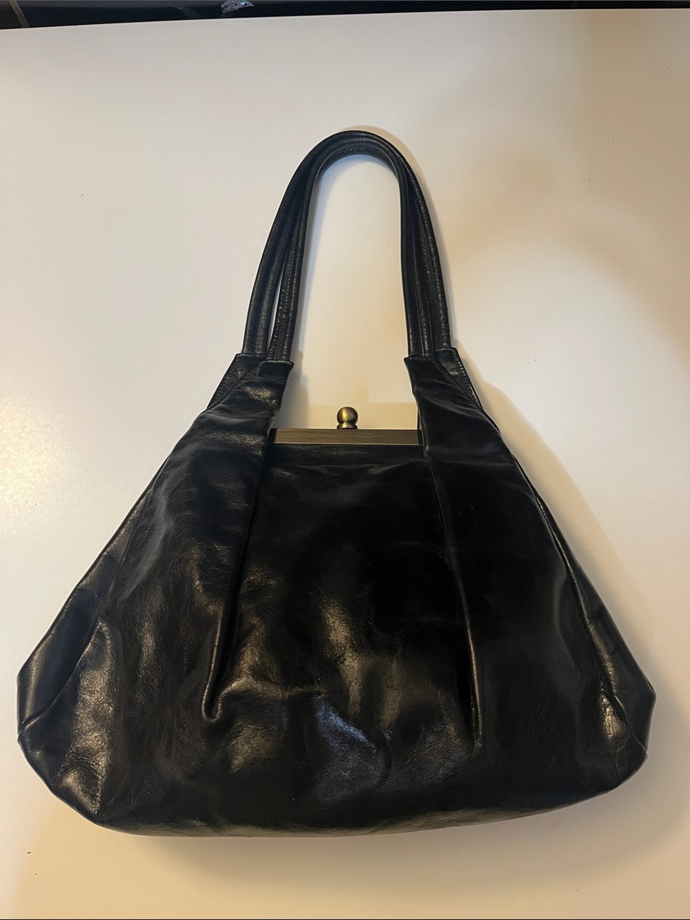 HOBO Black Leather Shoulder Bag with Kiss Lock Closure